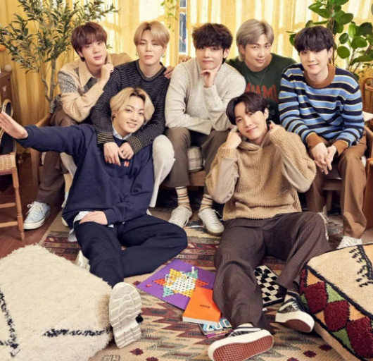 라이선스 IP 커버 아트: kpop bts
